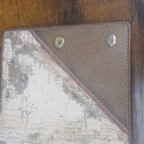 Authentic GUCCI PROJECT Tan Leather Wallet with Card Slots - Picture 7 of 10